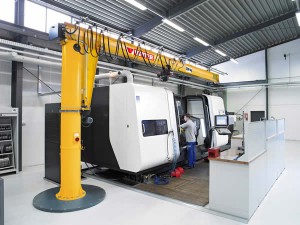 Vetter ist heute Marktführer bei flexibel einsetzbaren Schwenkkranen.